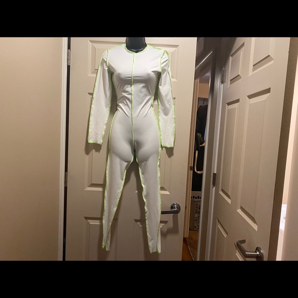 One Piece - Picture 5 of 5